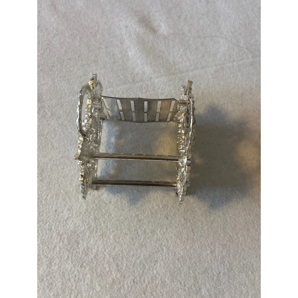 Silver Tone Grape Leaf Napkin Holder Vintage Table Decor